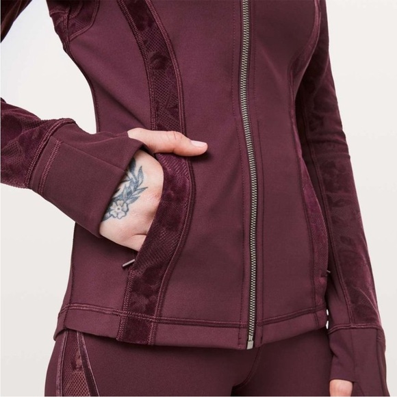 Mint🌟Lululemon Define Jacket Flocked Size 4 Dark Adobe Flattering Fit - Picture 3 of 10